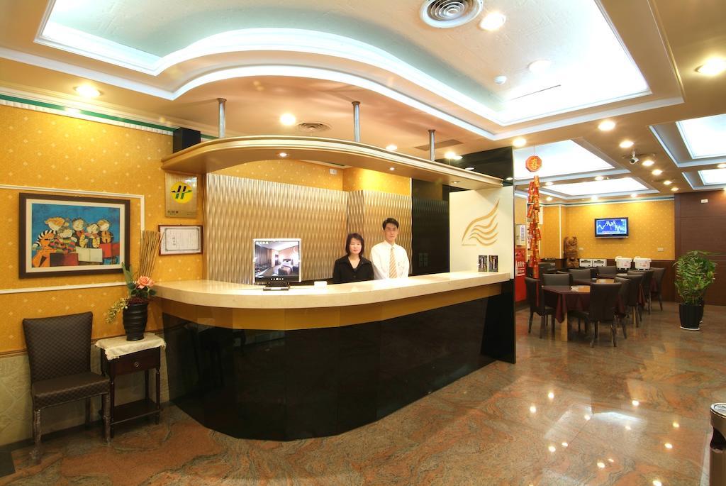 Golden Swallow Hotel Sin-ču Exteriér fotografie