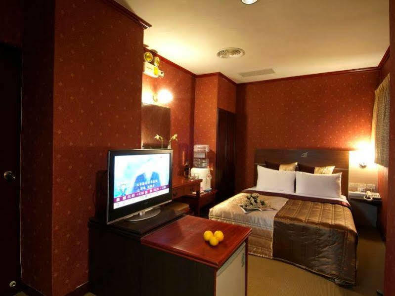 Golden Swallow Hotel Sin-ču Exteriér fotografie